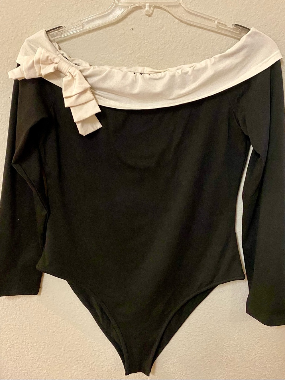 Off-the-Shoulder Bow Detail Bodysuit - Size XL - NWOT! - Picture 5 of 8